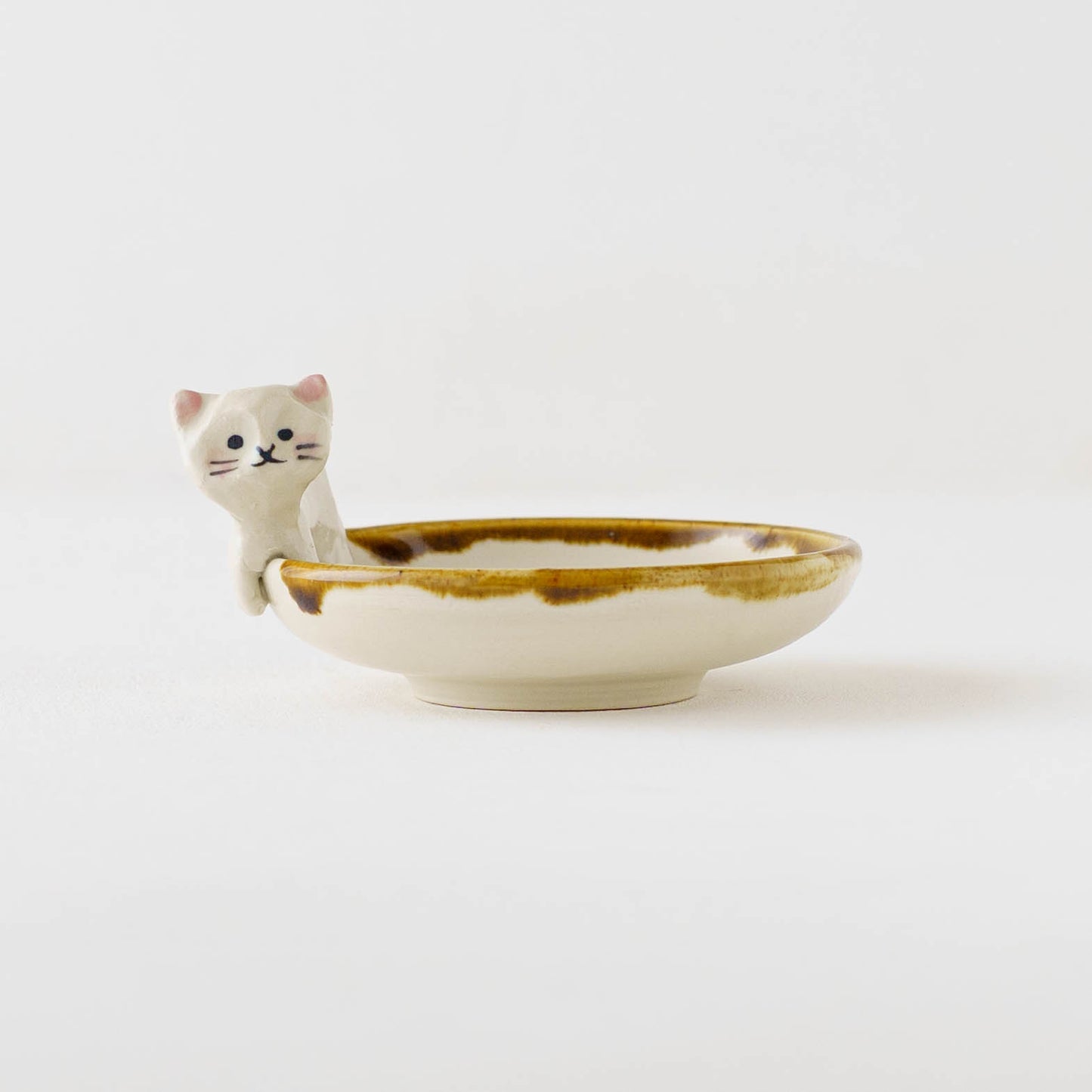 Cat x paw round plate｜Kei Kajita