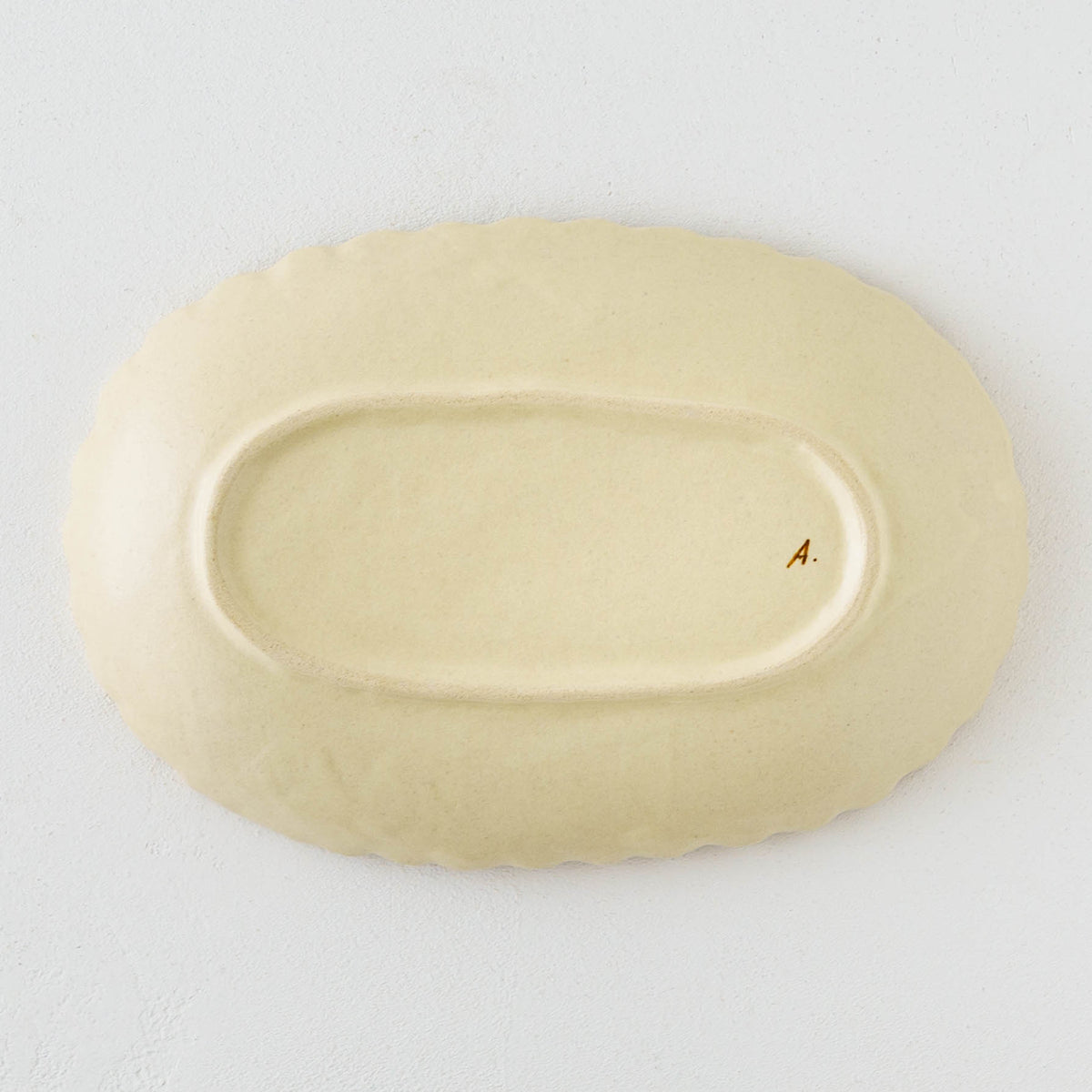 Oval Plate rabbit | Aki Ota
