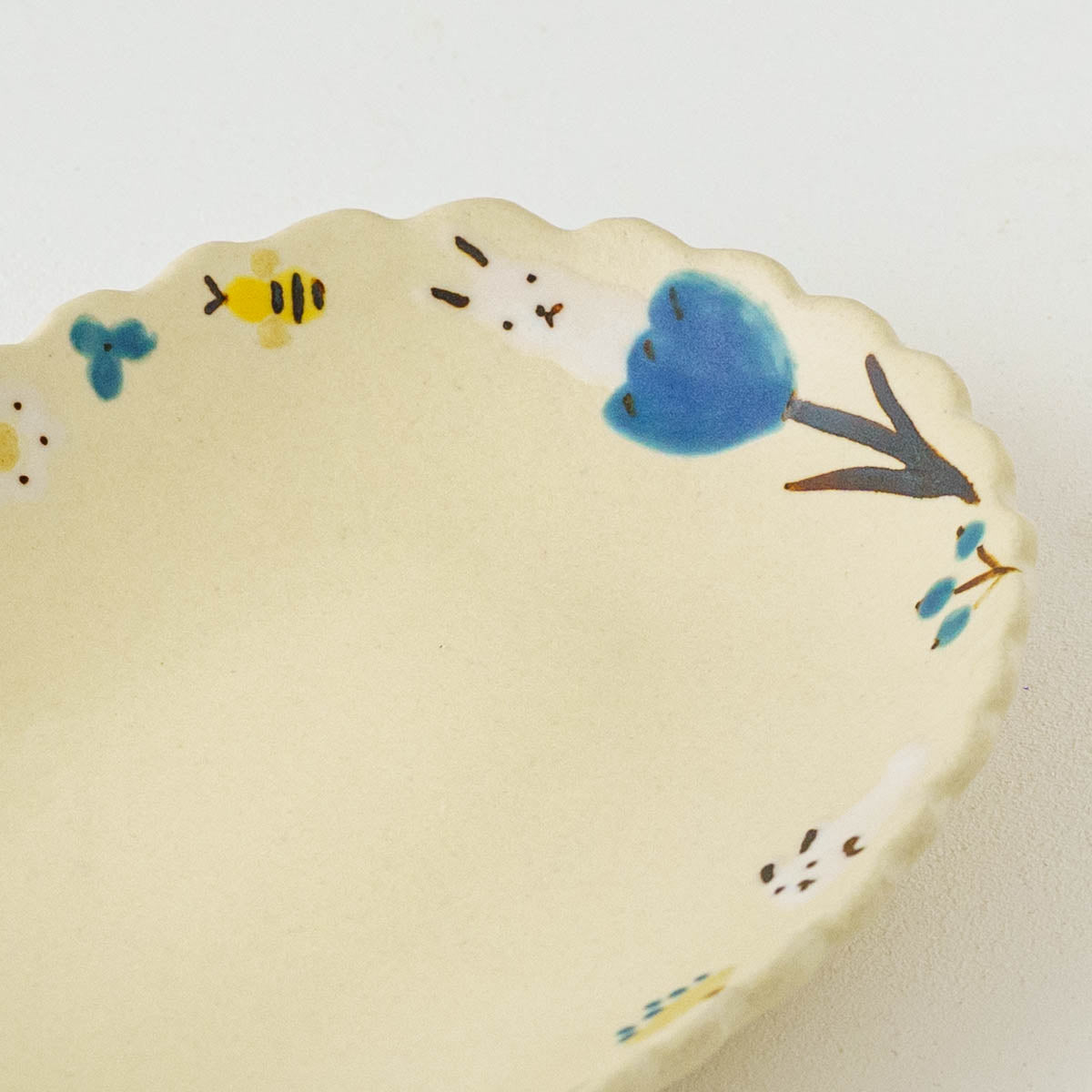Oval Plate rabbit | Aki Ota