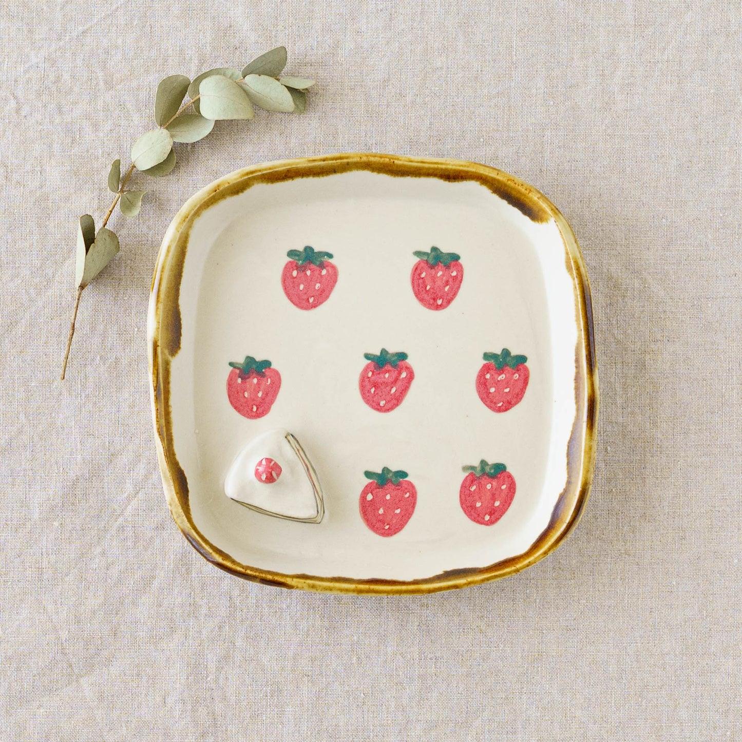 いちご　四角皿｜梶田慶