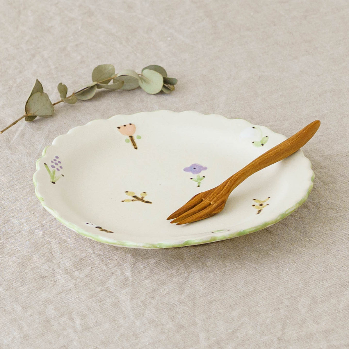 Cake Plate flower | Aki Ota
