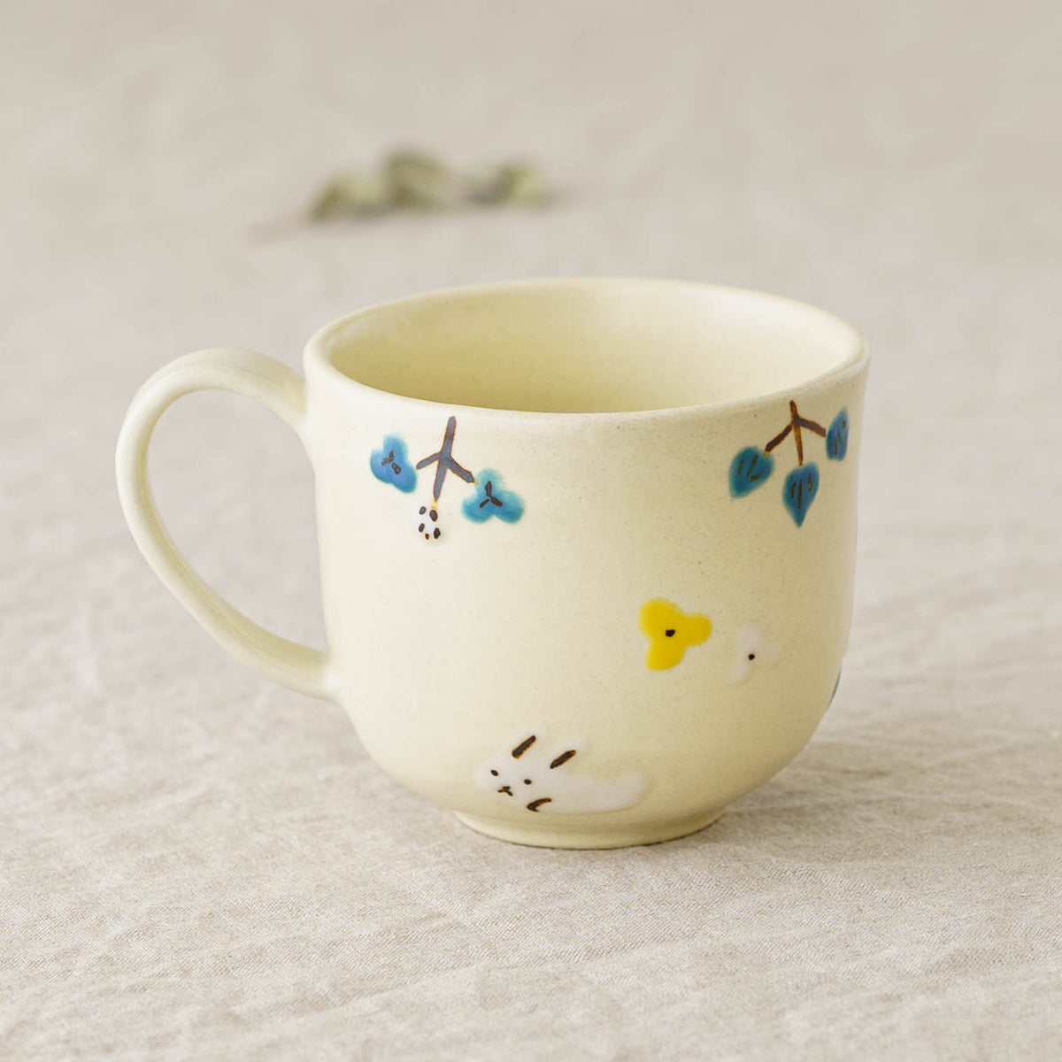 Mug rabbit | Aki Ota