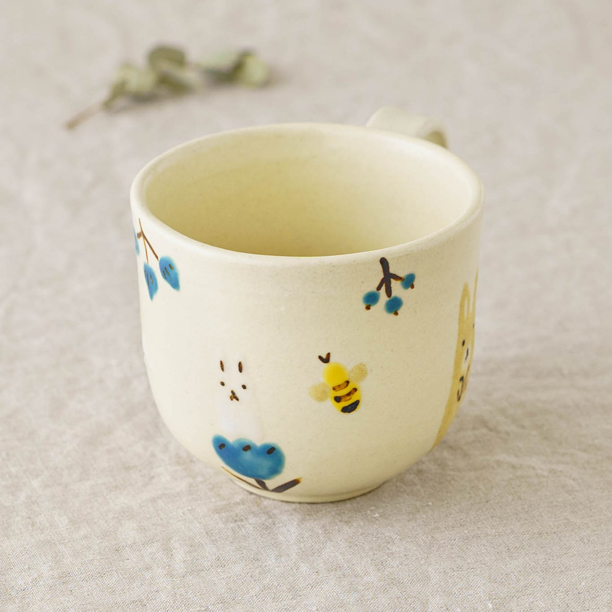 Mug rabbit | Aki Ota
