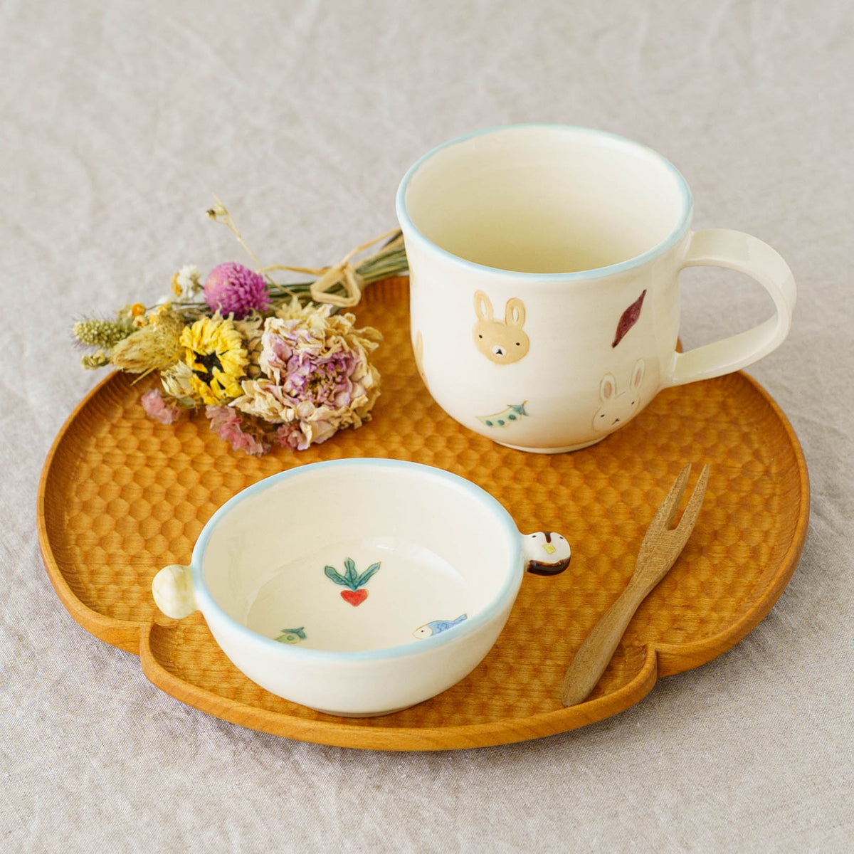 Small Bowl with Handles penguin | Aki Ota