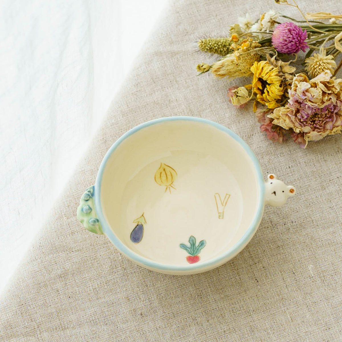 Small Bowl with Handles bear  | Aki Ota
