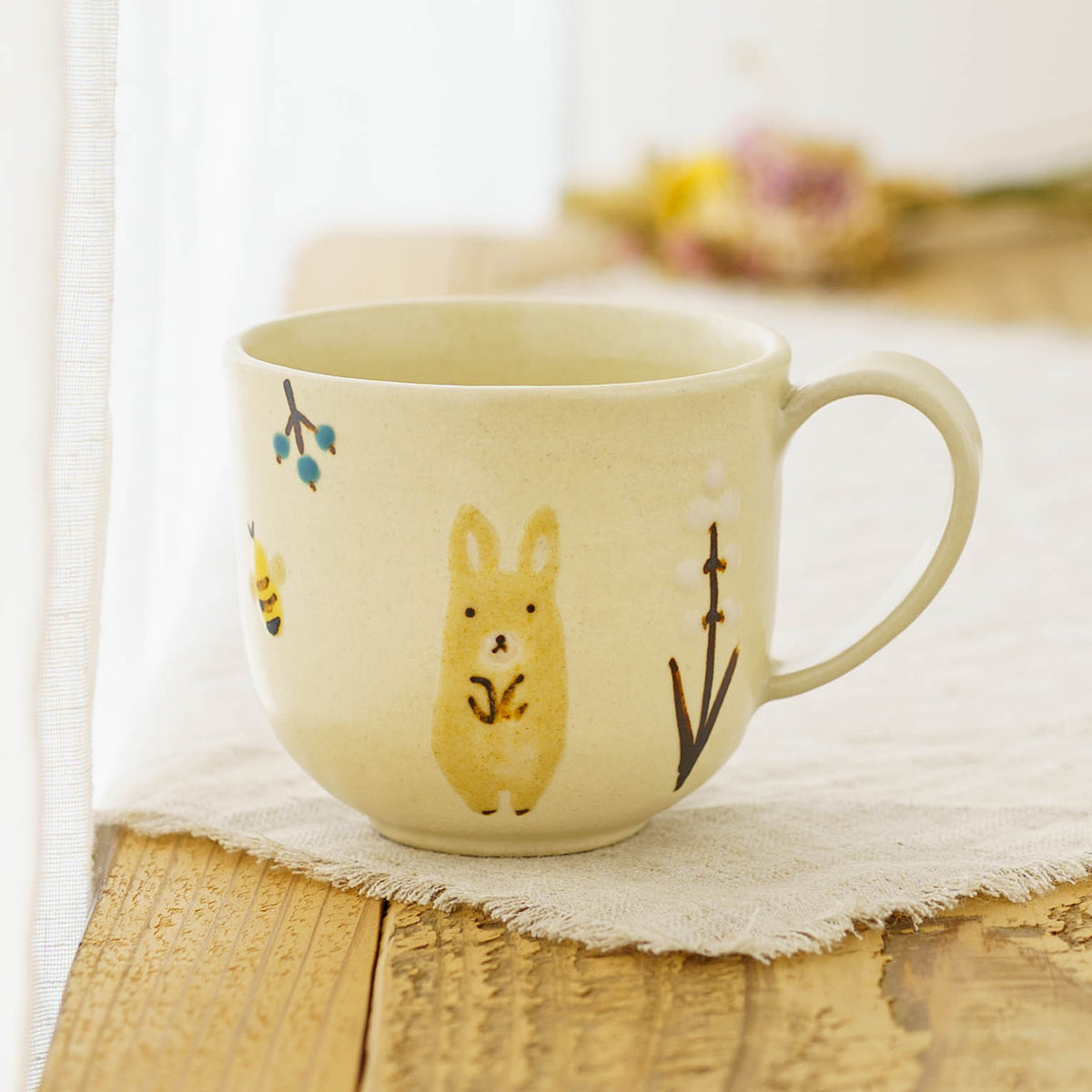 Mug rabbit | Aki Ota