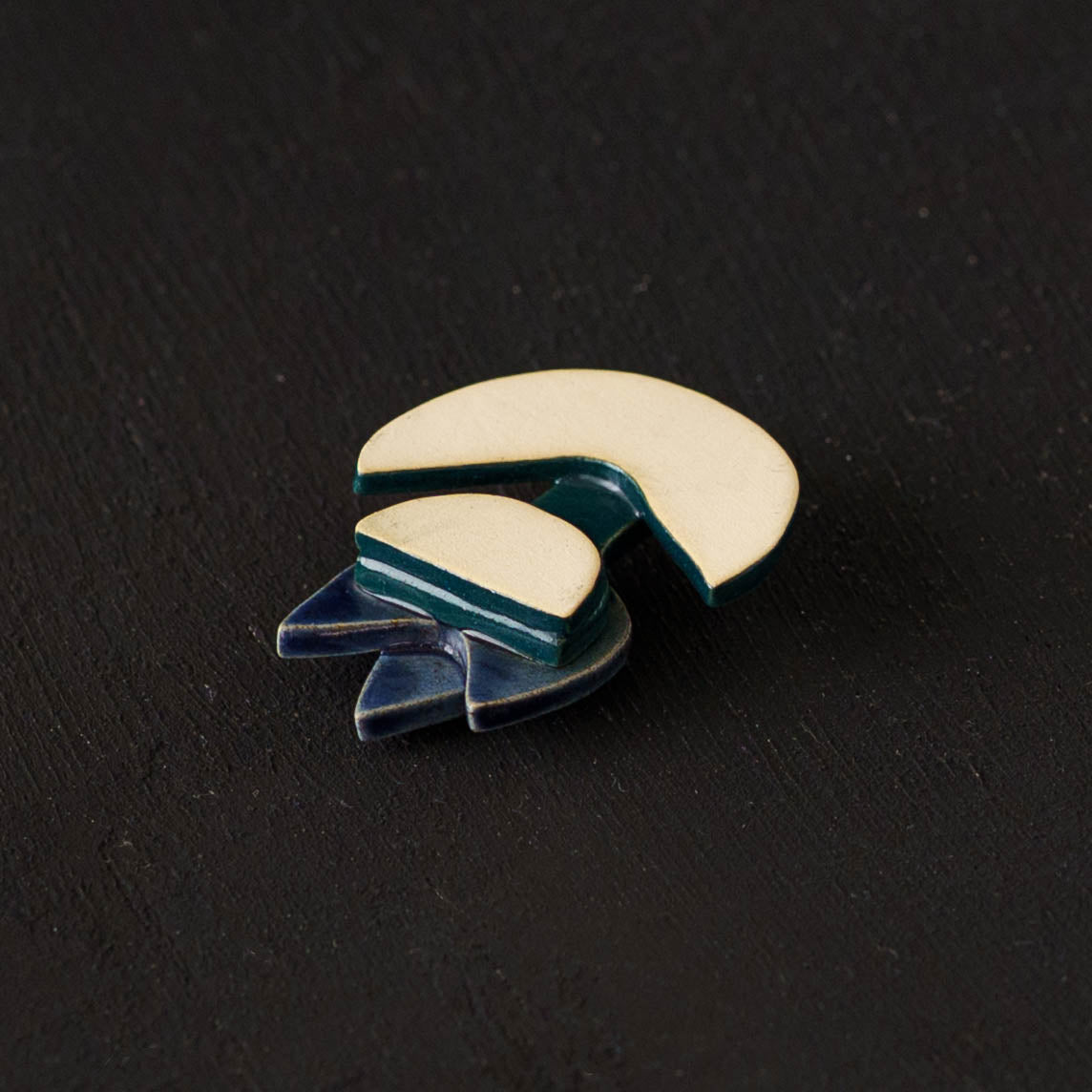 Flower chopstick rest tulip blue | Michi Tsujimoto 