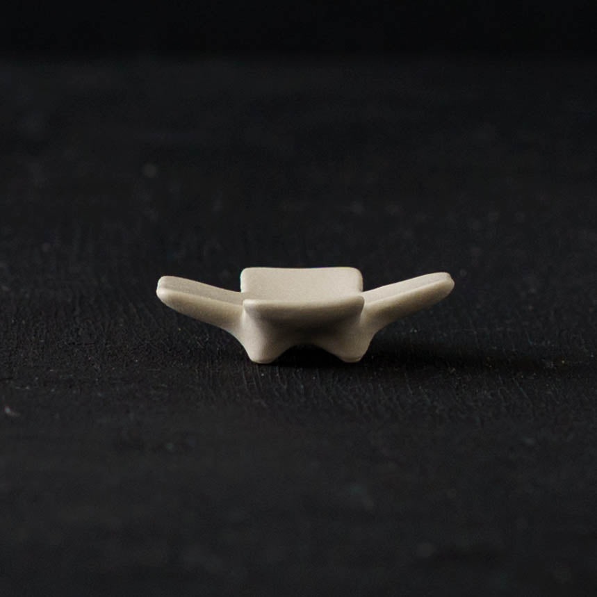 Chopstick rest cloth white | Michi Tsujimoto