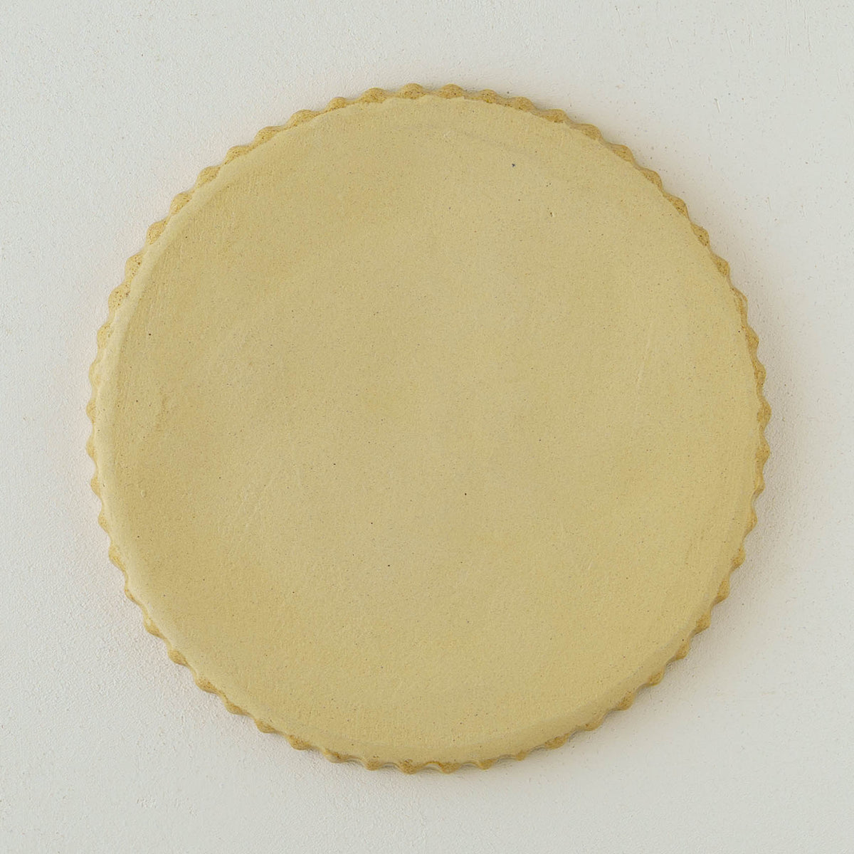 Round Plate rabbit | Aki Ota