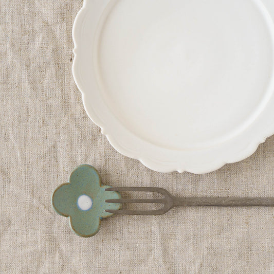 Flower chopstick rest light blue | Michi Tsujimoto 