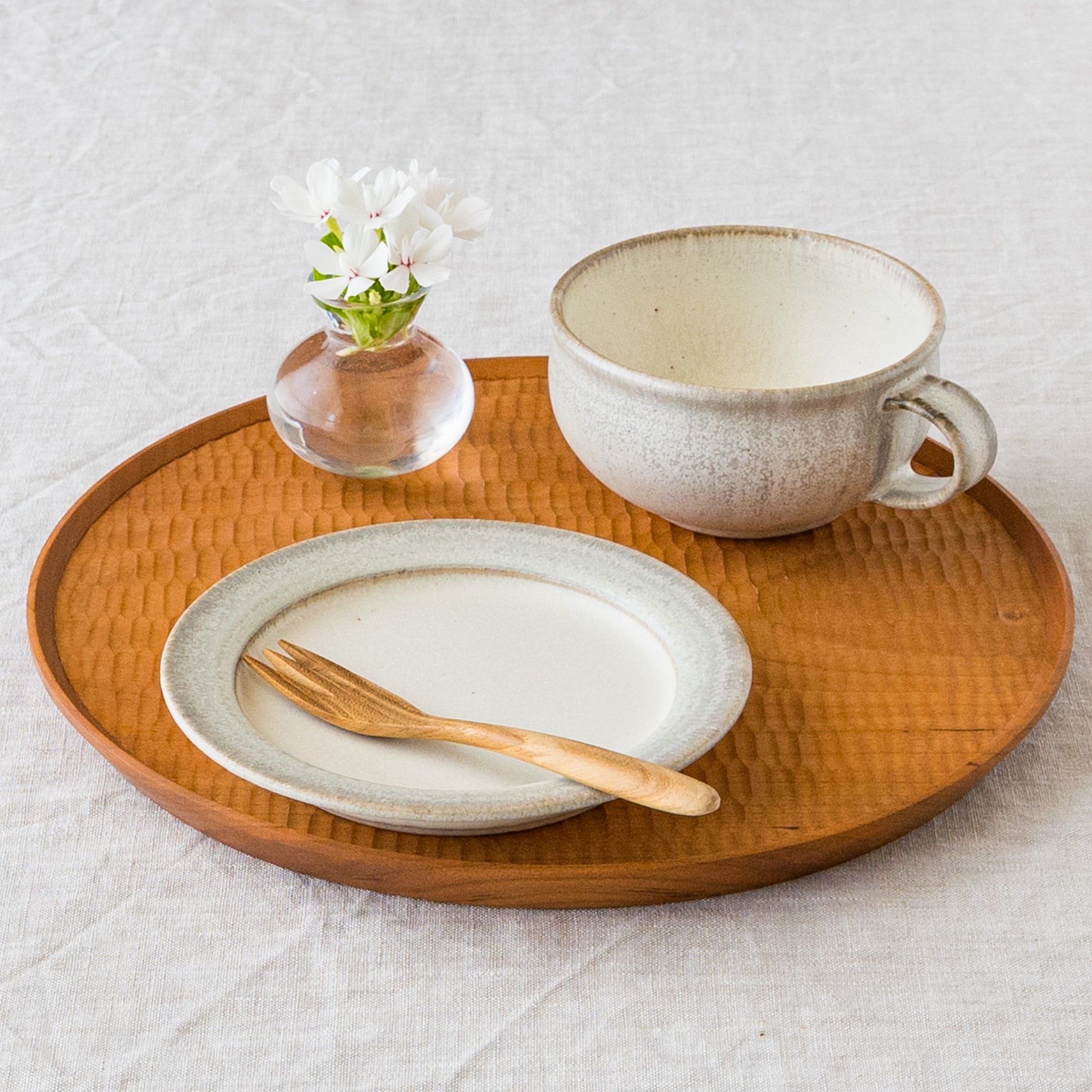 岡洋美さんのスープカップと5寸皿グレー