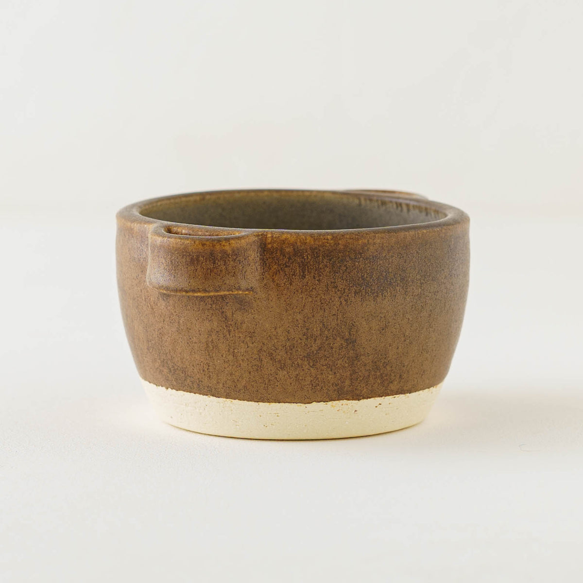 Heat-resistant bowl with handles brown | Mami Furukawa