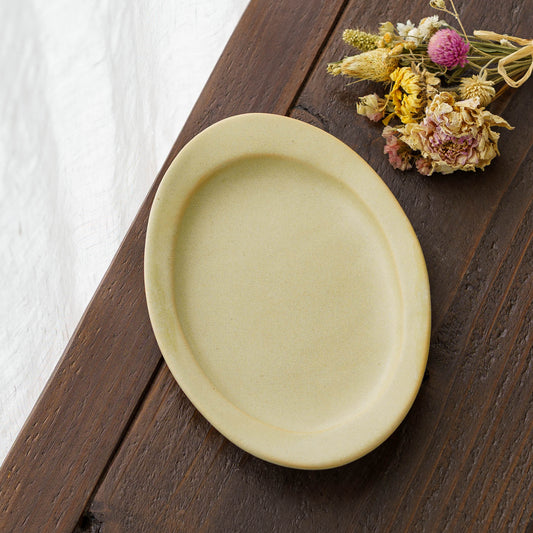 Oval Dish M Yellow | Mami Furukawa