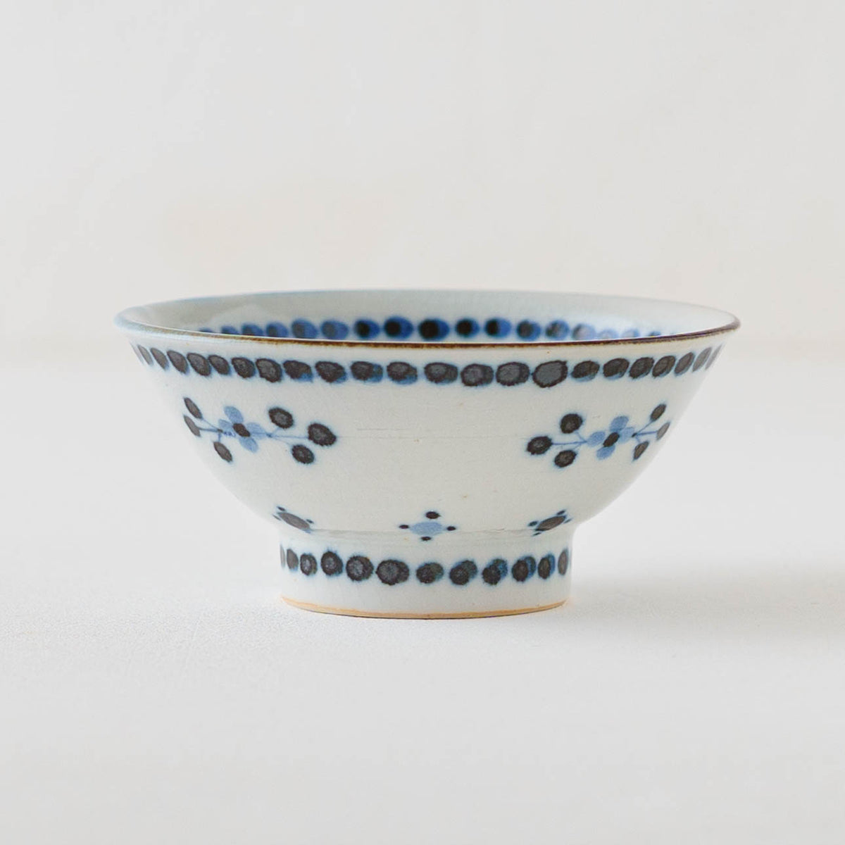 Kotobe pattern rice bowl small Hanagaki pattern Red | Tosai kiln Nagato Ceramics Tobe ware