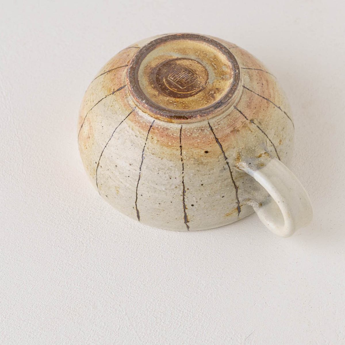 Vertical Iron-Wire Pattern Handled Round Soup Cup | Futani Pottery
