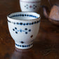 細かく入った貫入が美しい砥部焼陶彩窯の小花文の湯吞み