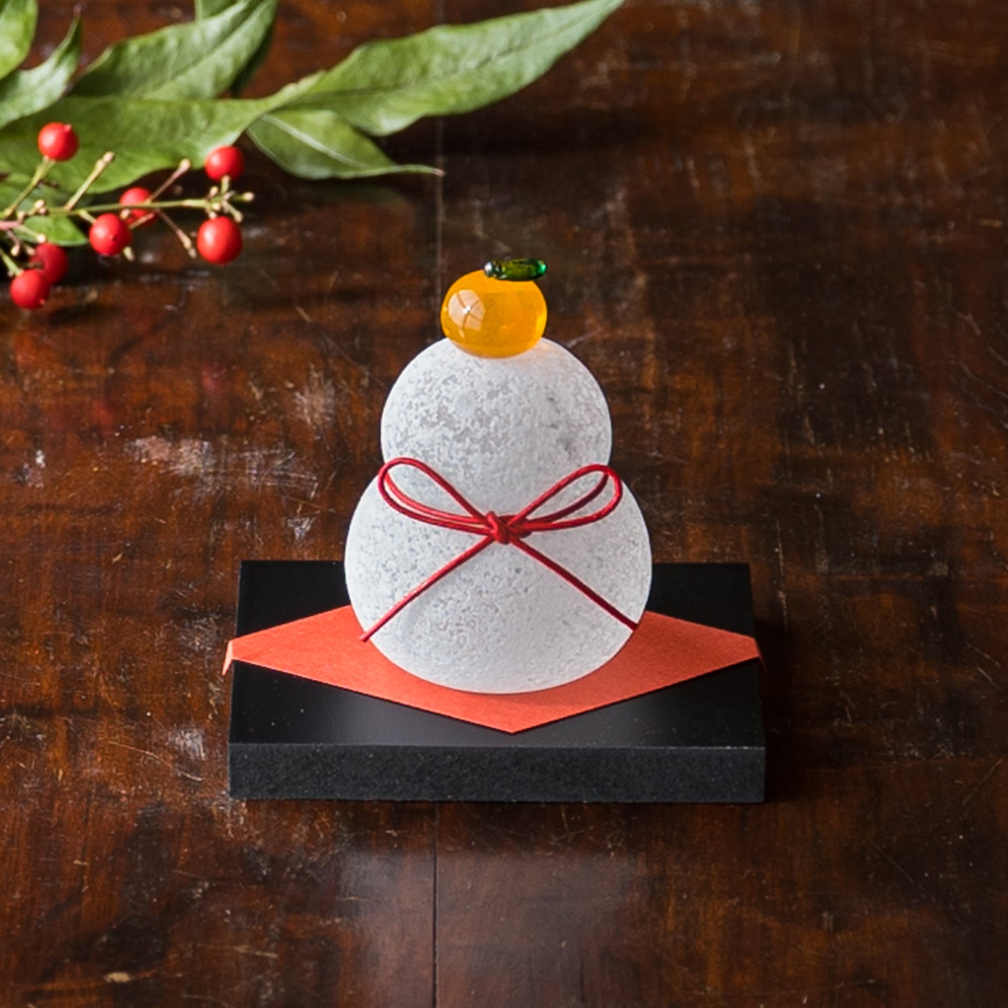 Glass kagami mochi small (with black stand)｜Gokurakuji glass studio