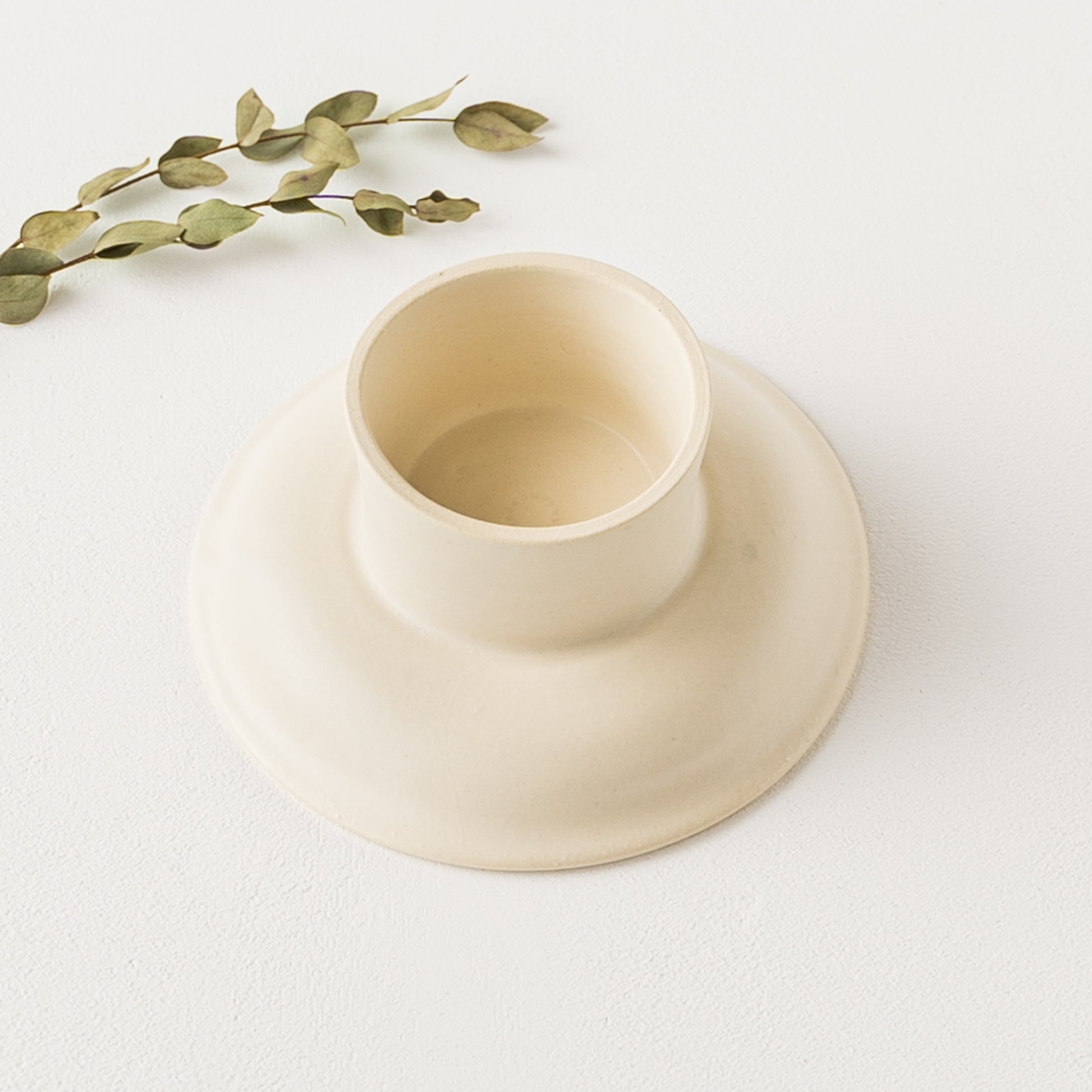 凛とした佇まいが素敵なyoshida potteryの高杯皿