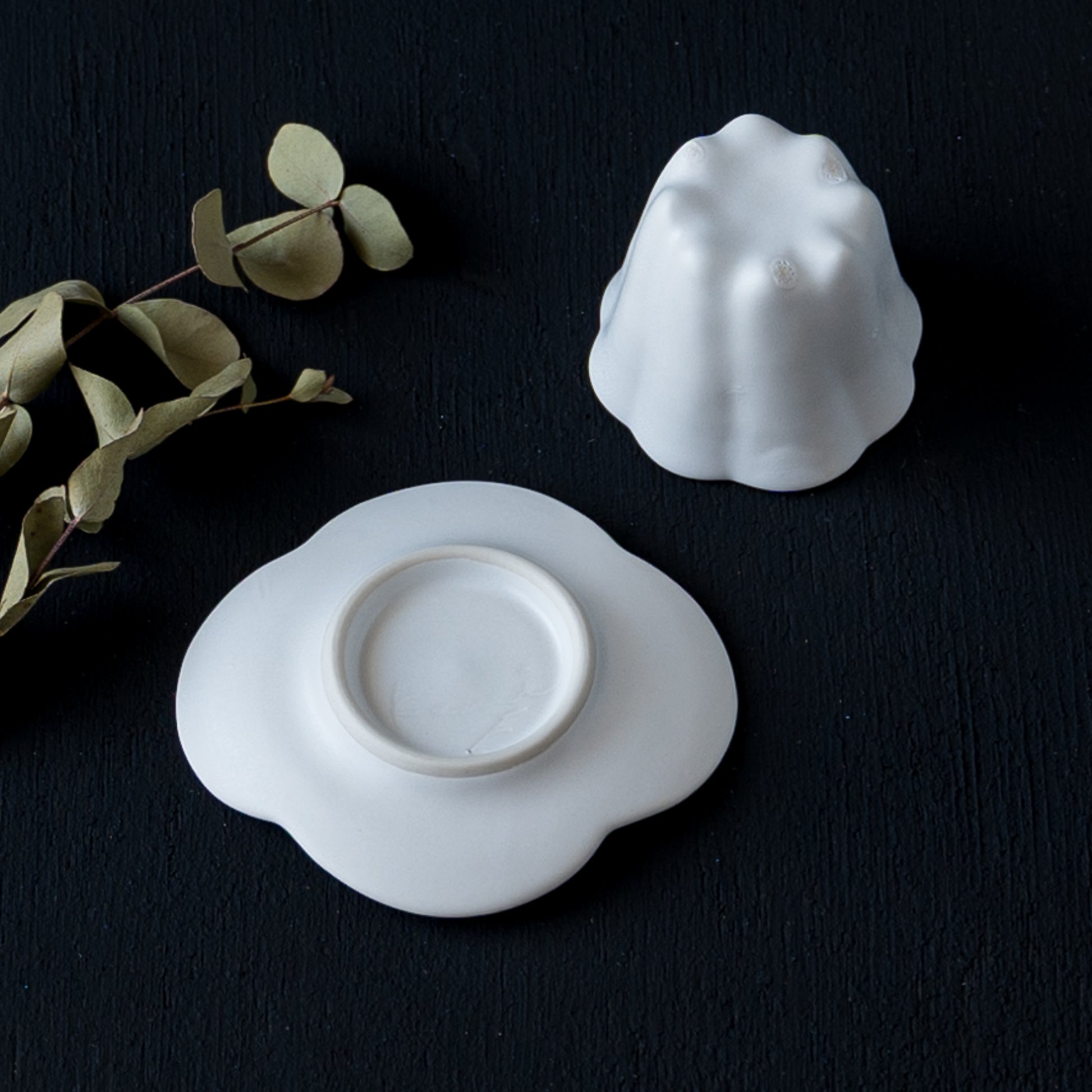 ゆるやかなひとときを過ごせる藤村佳澄さんのカヌレ茶器