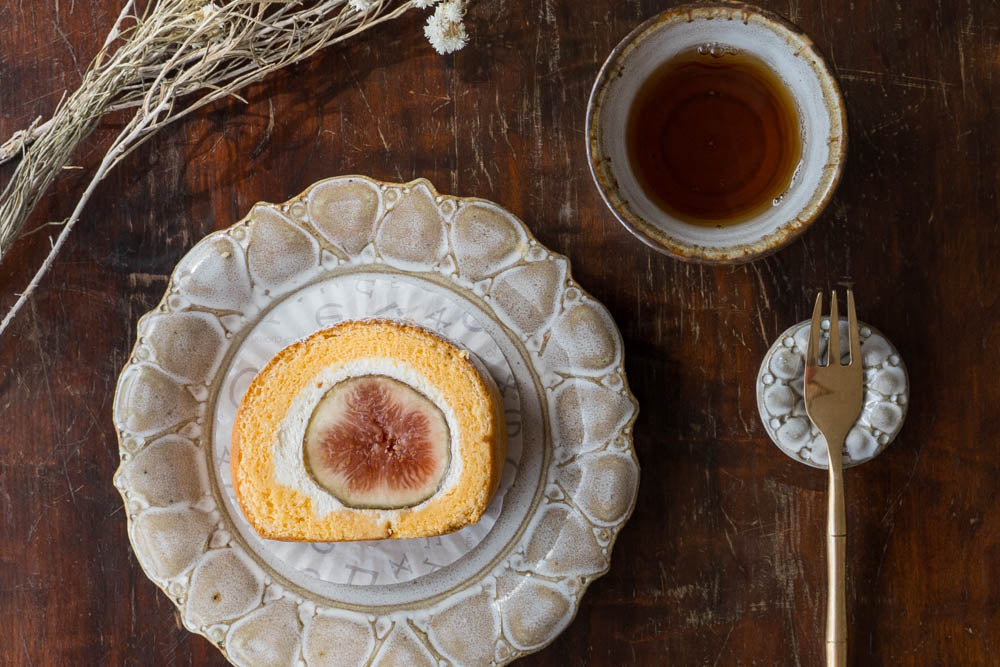 ルリアメ工房のケーキ皿とフリーカップ