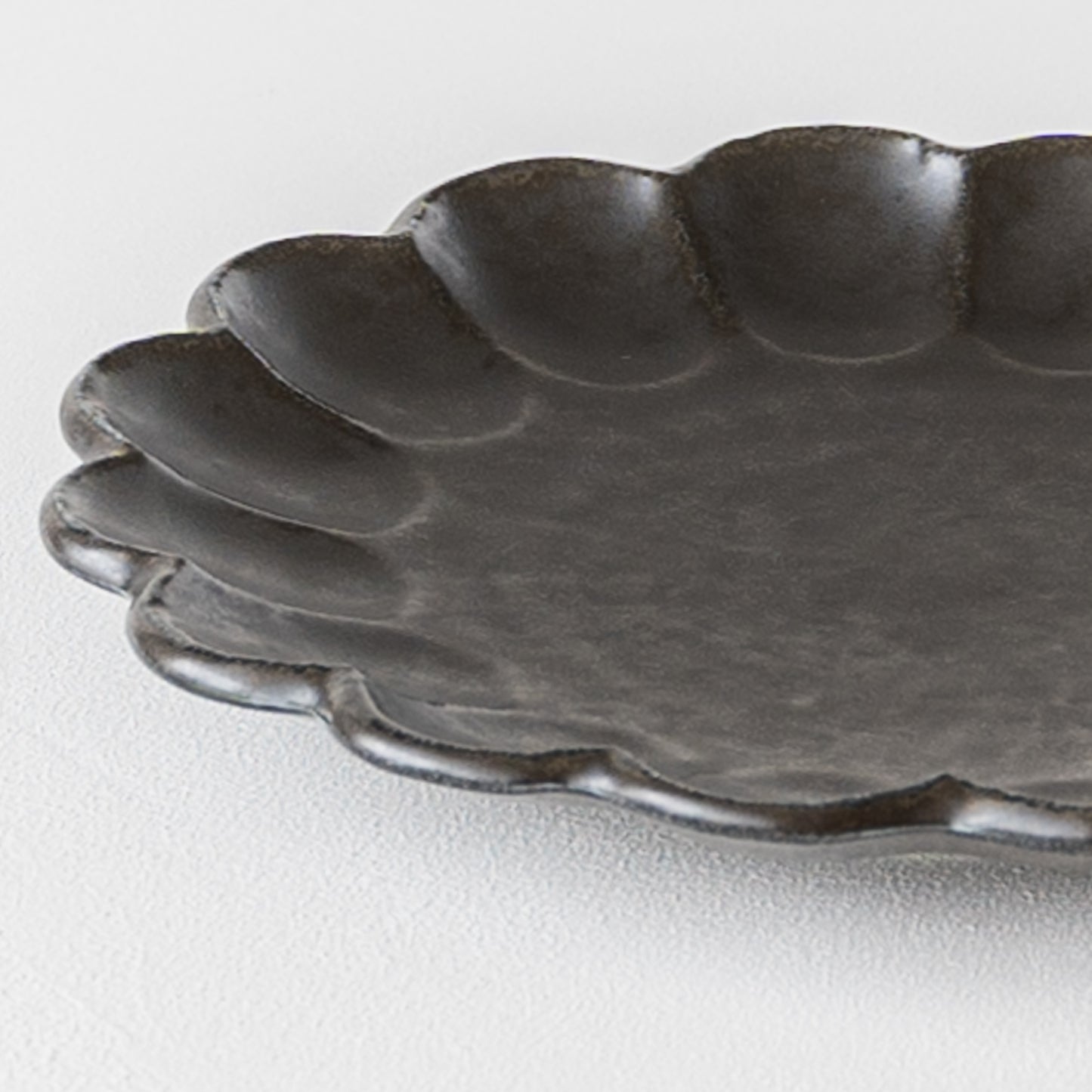 Black Rinka 24 plates｜ Kaneko Kohyo