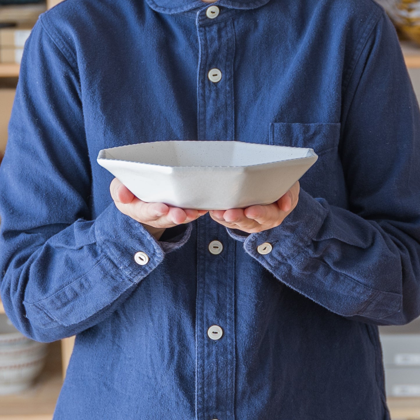 お料理が引き立つ鈴木しのぶさんのオクタゴナル鉢