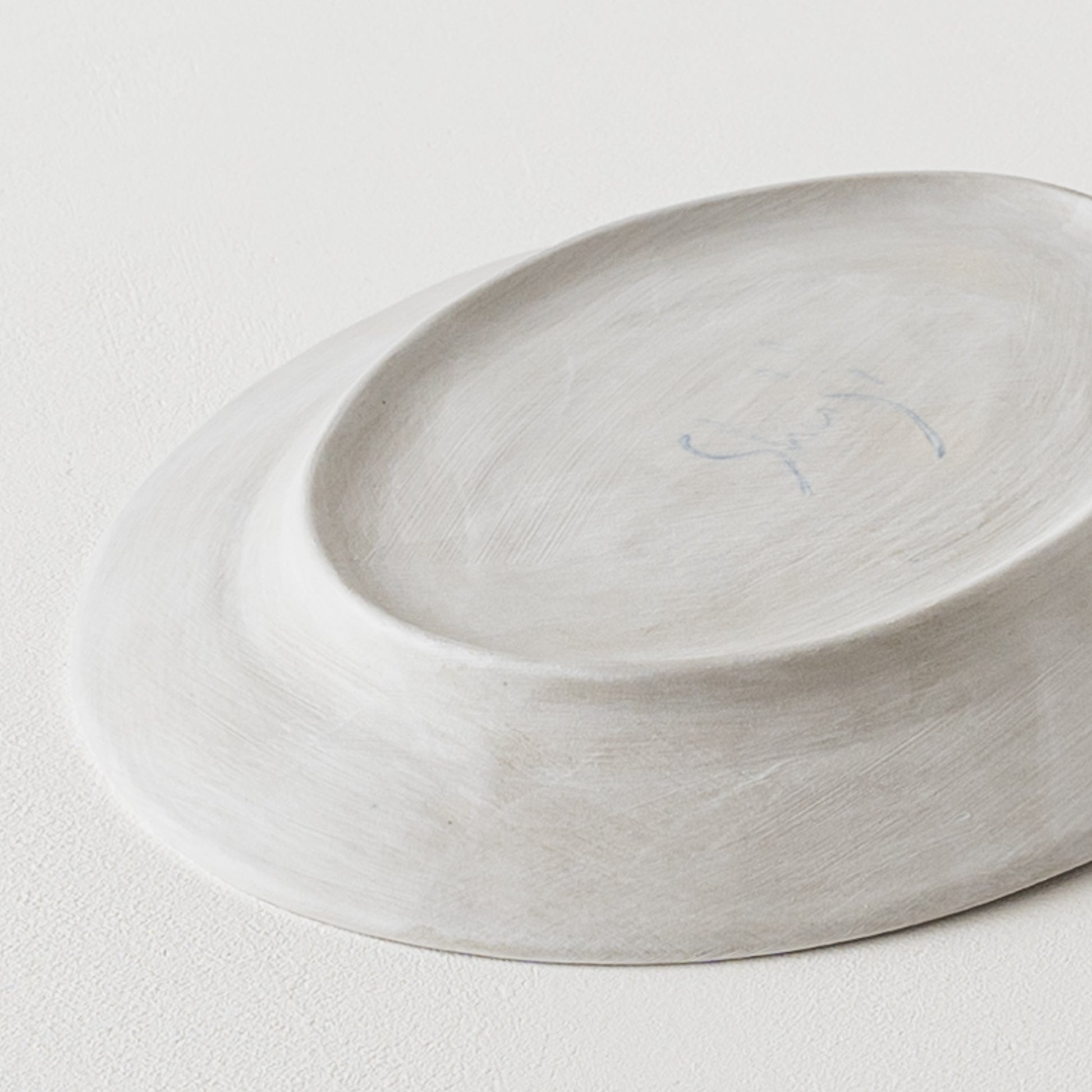 児玉修治さんのオーバルMカンヴァス