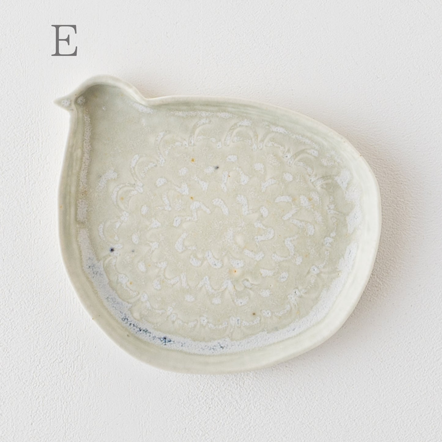食卓を可愛く彩ってくれる庄司千晶さんのとりのお皿