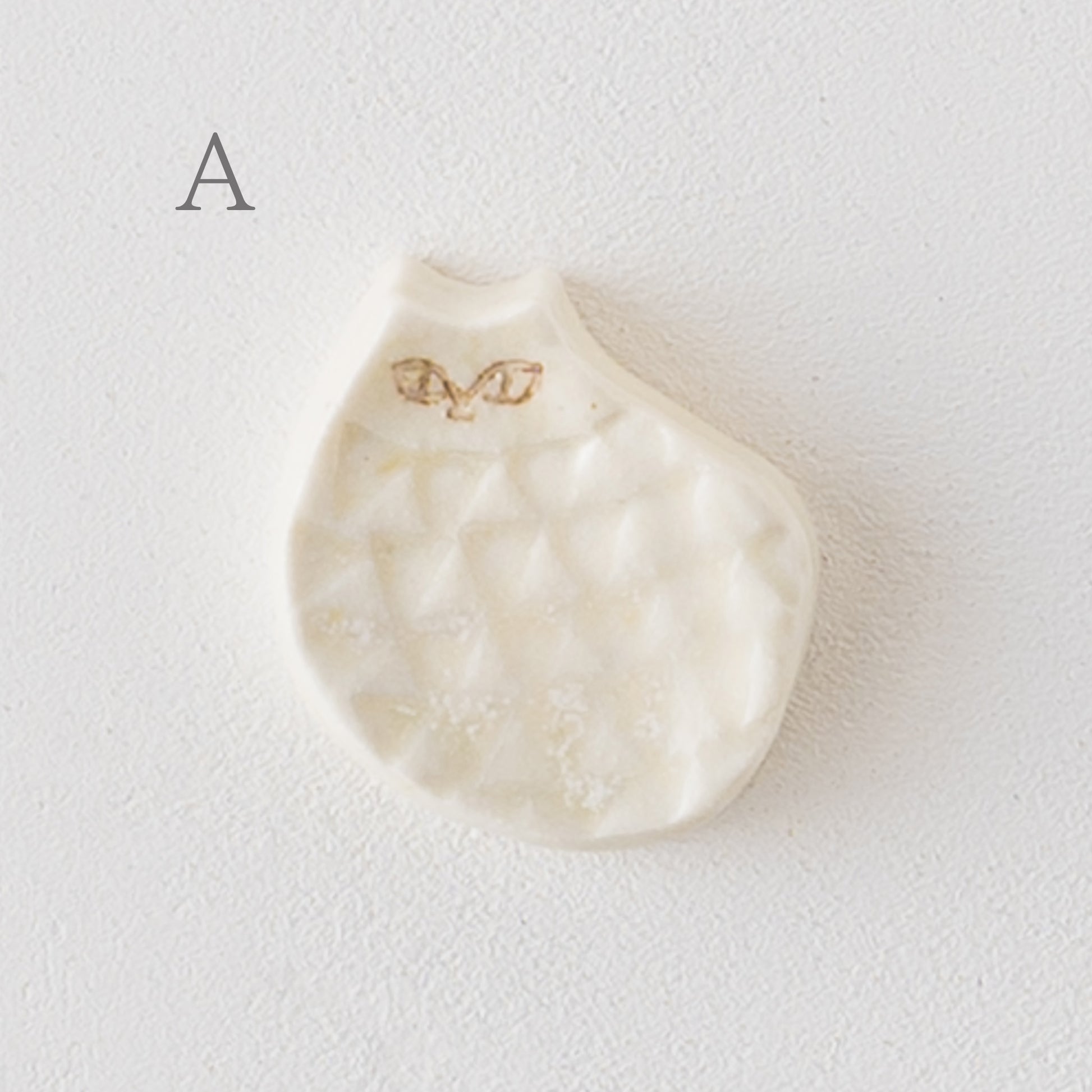 可愛い表情にほっこり癒される庄司千晶さんのねこの箸置き