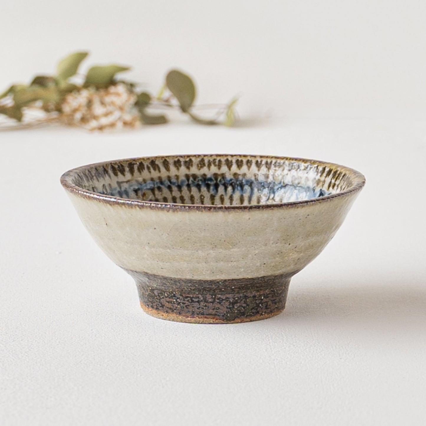 Tobi-kanna small bowl | Shodai ware Fumoto kiln