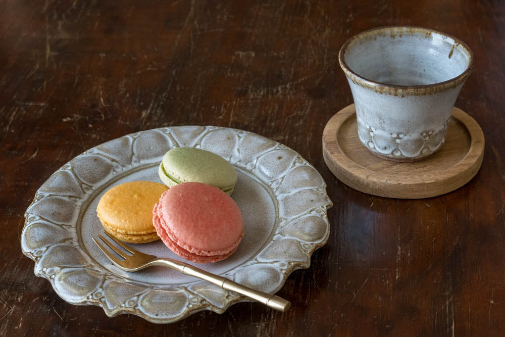 ルリアメ工房のうのふ白釉のフリーカップとケーキ皿