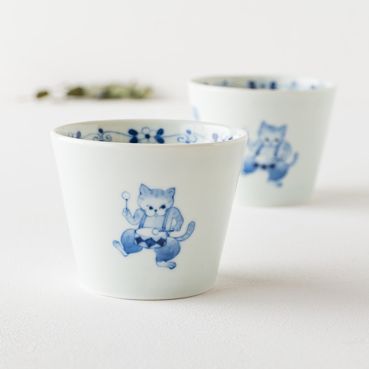 石川理恵さんのそば猪口猫太鼓