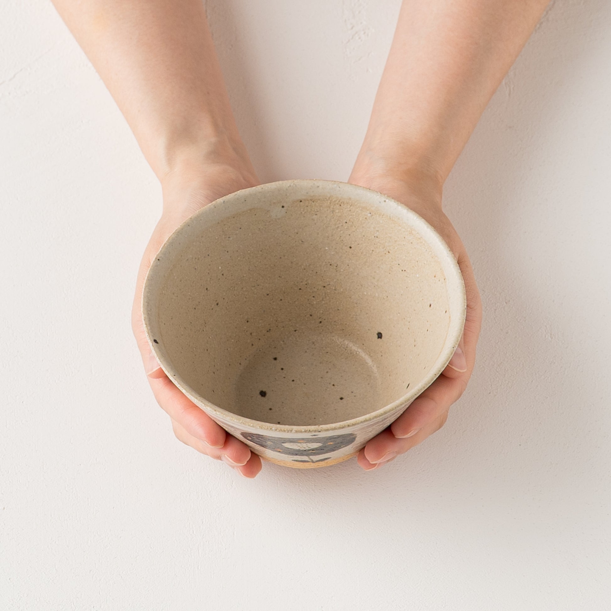 スープが美味しく飲める岡村朝子さんのお花模様の台形鉢