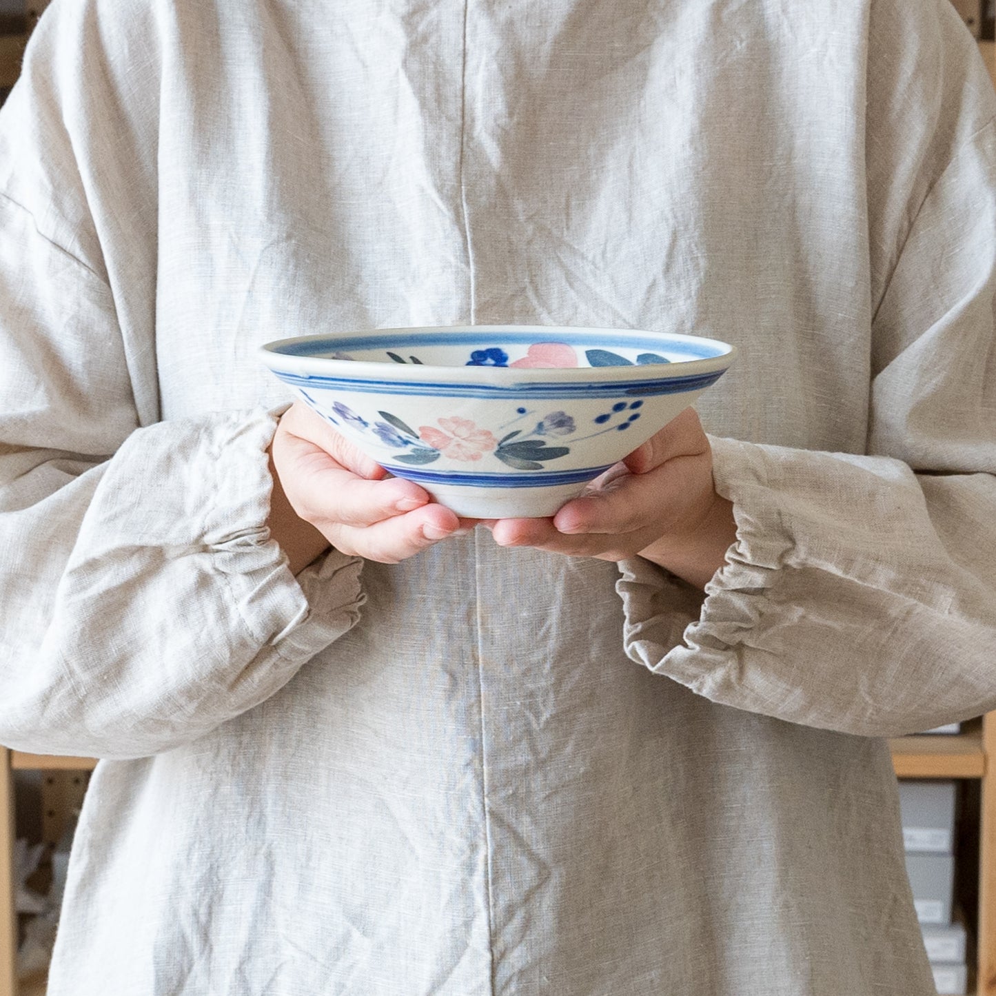 食卓を優雅に演出してくれる田中志保さんの中鉢