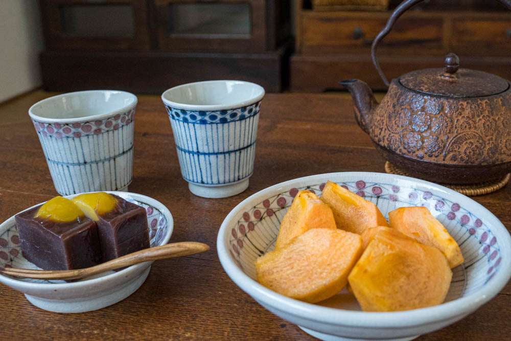 砥部焼の陶彩窯のうつわ